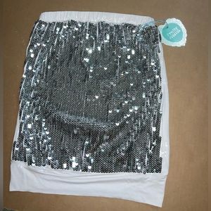 Sequence strapless top